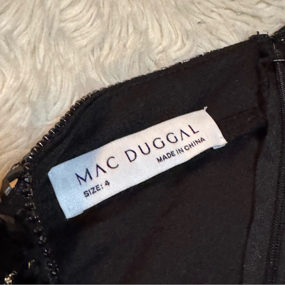 NWT MAC DUGGAL Black One Shoulder Embellished Tulle Mini Dress - Size 4 - Picture 6 of 7